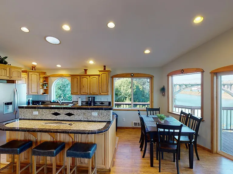 94451 Jerrys Flat Rd — Photo 30