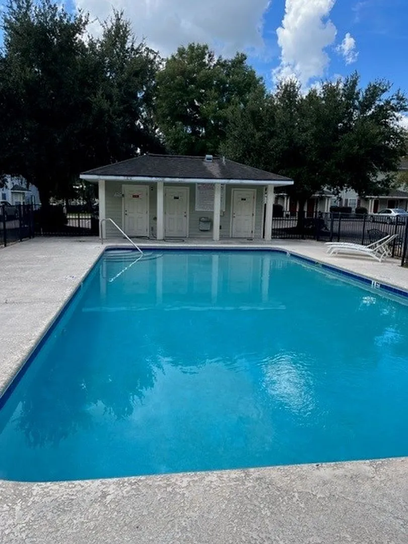 Building Photo - 2954 SW 35th Pl #61