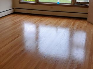 9044 Churchill Cir #2F, Niles, IL 60714