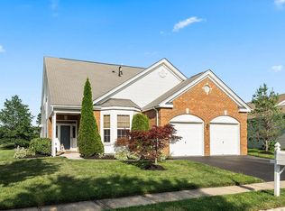 6 Minuteman Cir, Allentown, NJ 08501