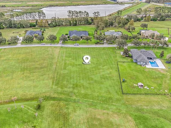 9831 Preakness Stakes Way #12, Dade City, FL 33525
