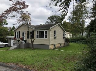 6 Bates Way, Hopatcong, NJ 07843