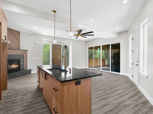 708 E Edgewood Dr, Ogden, UT 84403