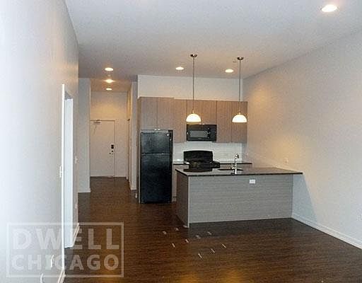 1st image of 2505 N Clybourn Ave