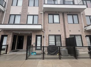 1695 Dersan St #329, Pickering, ON L1X 0S9