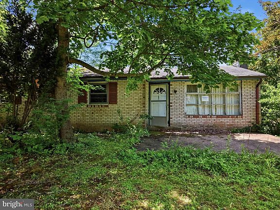 5th image of 3610 Ridge Rd