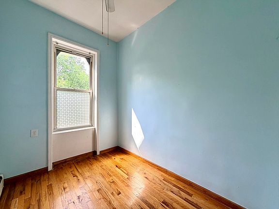 5th image of 1340 Jefferson Ave #2