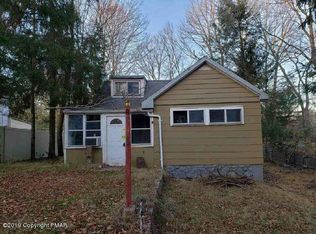 321 Branch Rd, Greentown, PA 18426