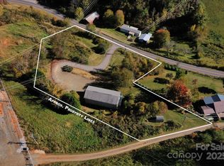 70 Mitchell View Dr, Mars Hill, NC 28754