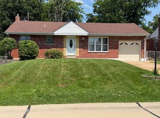 9200 Kit Dr, Saint Louis, MO 63123