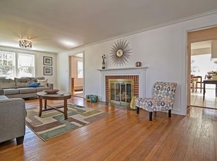 15 Ivy Rd, Wellesley, MA 02482