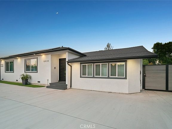 3rd image of 8434 Oakdale Ave