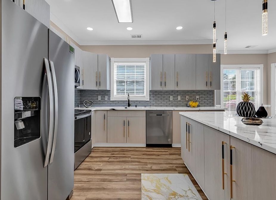 All your cooking needs are available to you here. 

Myrtle Beach - Ocean, Beaches, Pool, Family, Golf, Broadway, Condo, Private