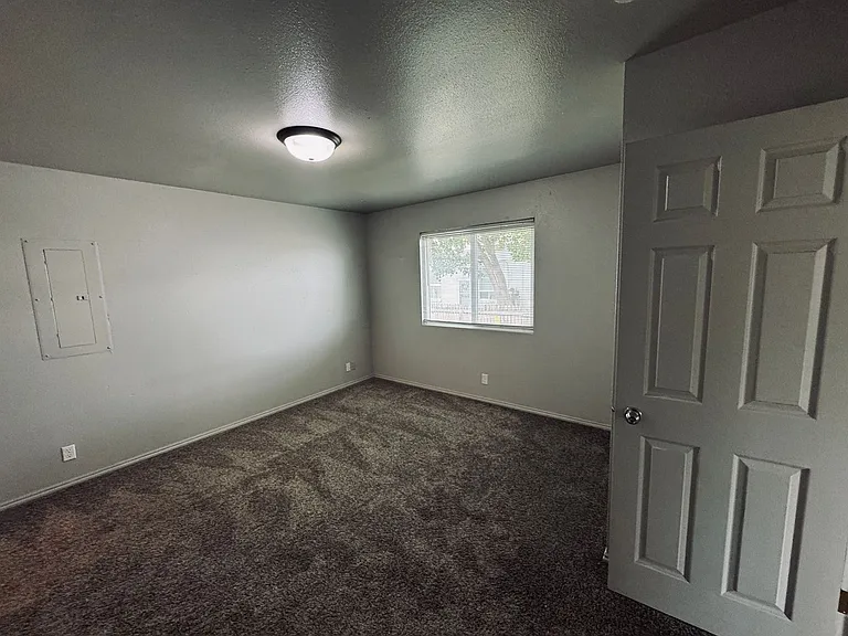 49 E Main St — Photo 10