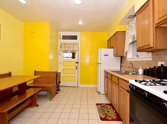 5th image of 5204 W Newport Ave