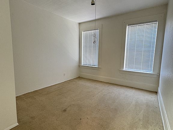 4th image of 520 6th Ave #B