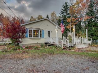 10242 Partridge Rd, Holland, NY 14080