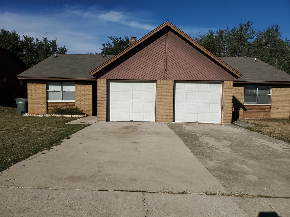 1st image of 210 Sorrell Dr #A