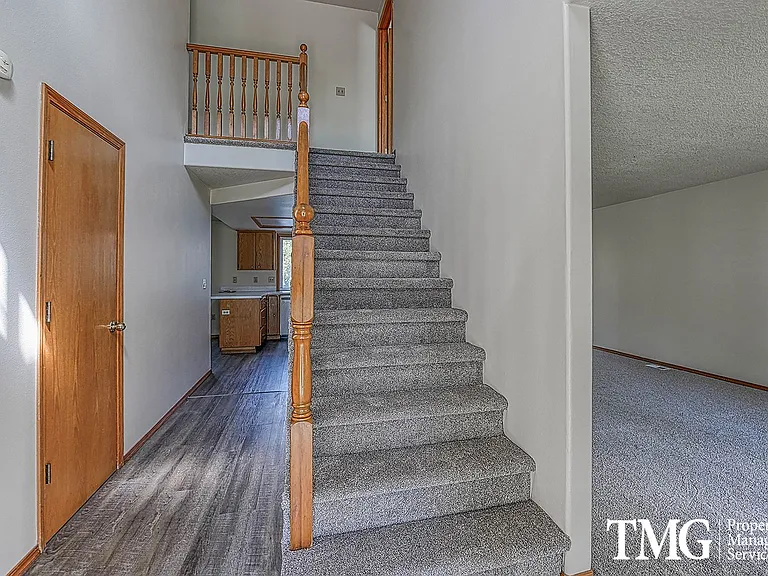 15608 NE 12th St — Photo 12
