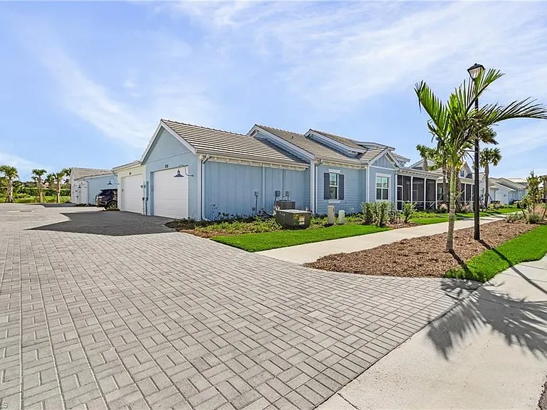 7034 Saona Ct — Photo 5