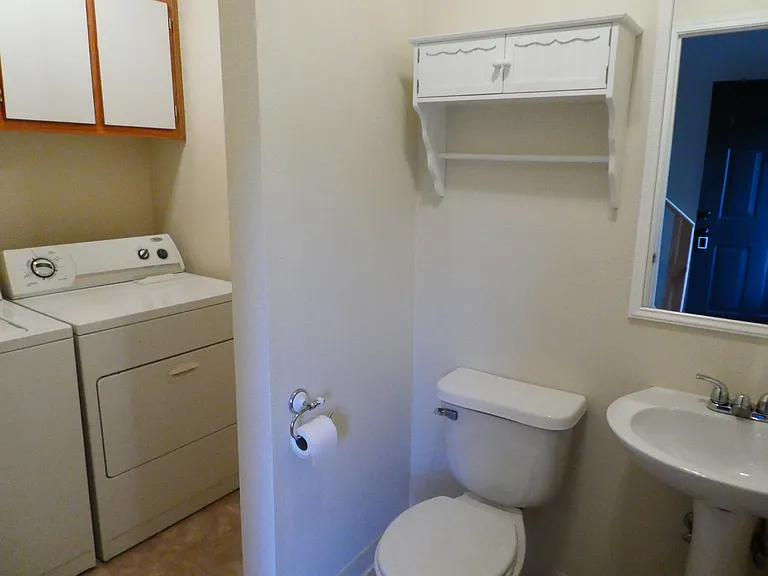 7123 SW Sagert St — Photo 8