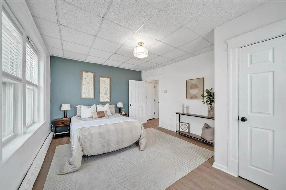 29 Irving St — Photo 2