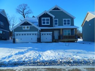 955 Orchard Trl, Mound, MN 55364