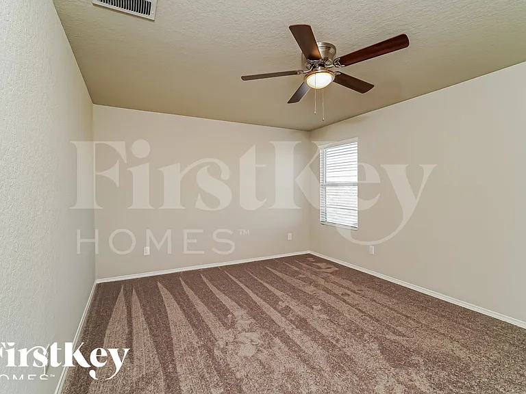 10707 Prusiner Dr — Photo 11