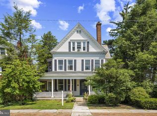 121 W Springettsbury Ave, York, PA 17403