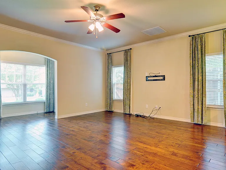 3409 Hamilton Ave — Photo 7