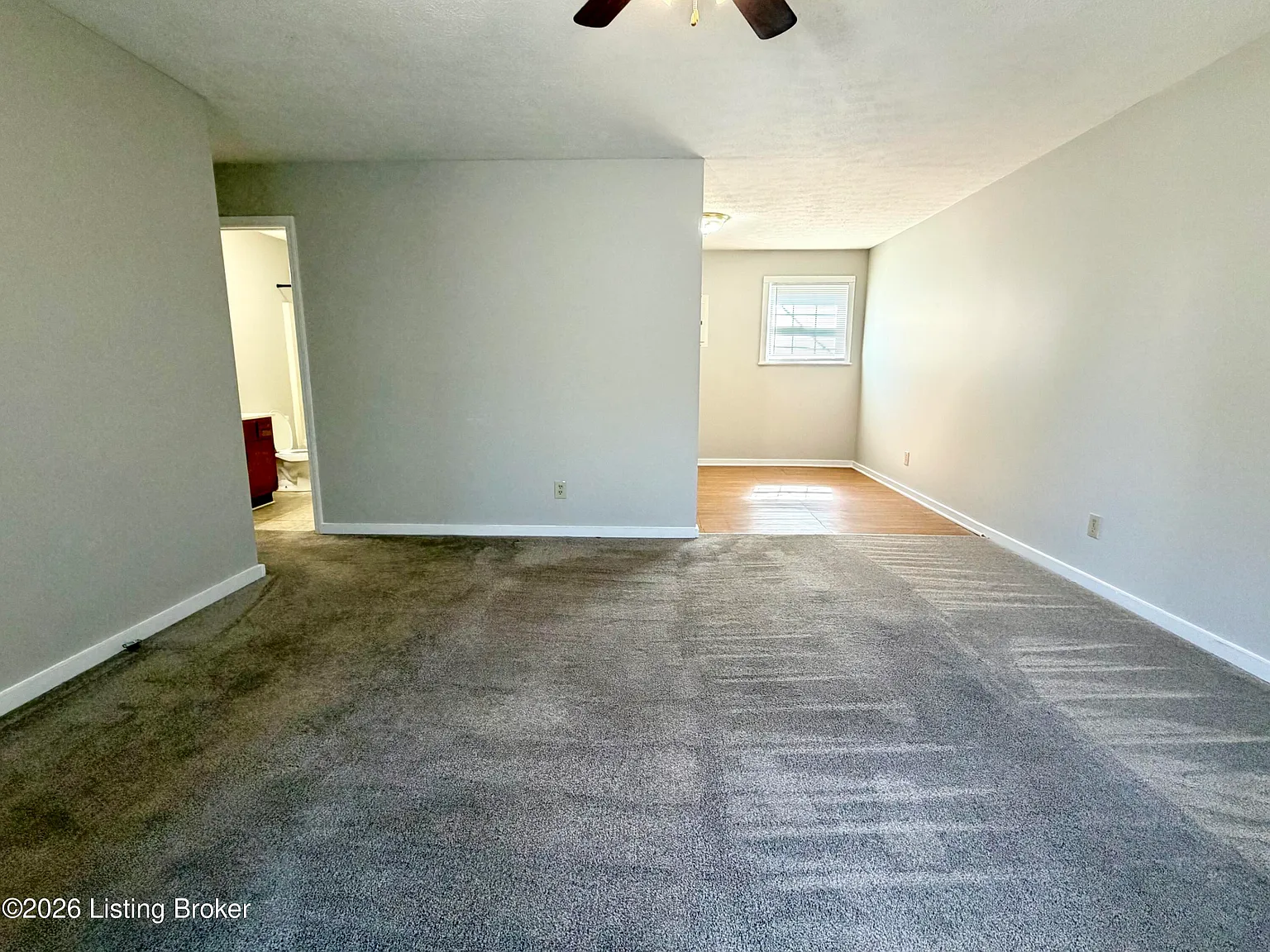 1 bed, 1.0 bath, 650 sqft, $850 — Photo 2