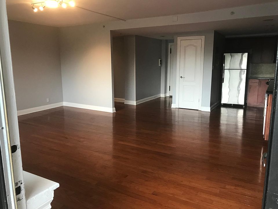 1st image of 60 Parkway Dr E APT 3M