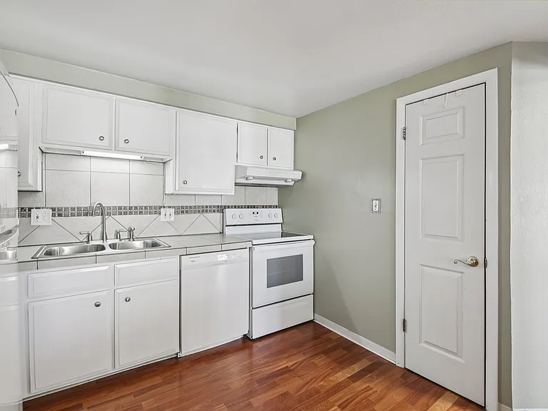 Kitchen, updated