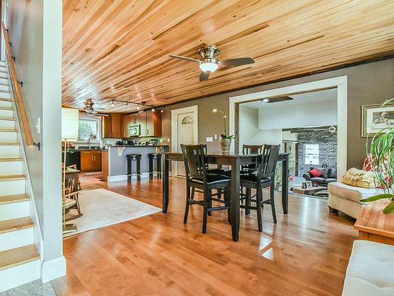 Maple floors, open plan
