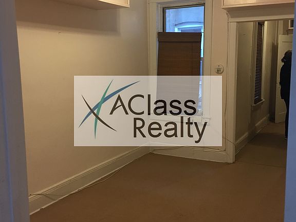3rd image of 3437 42nd St #2L