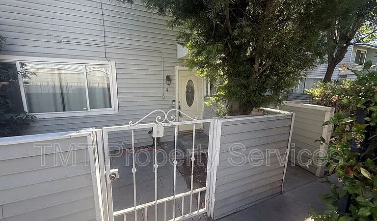 714 Tanner Dr #C4 — Photo 1