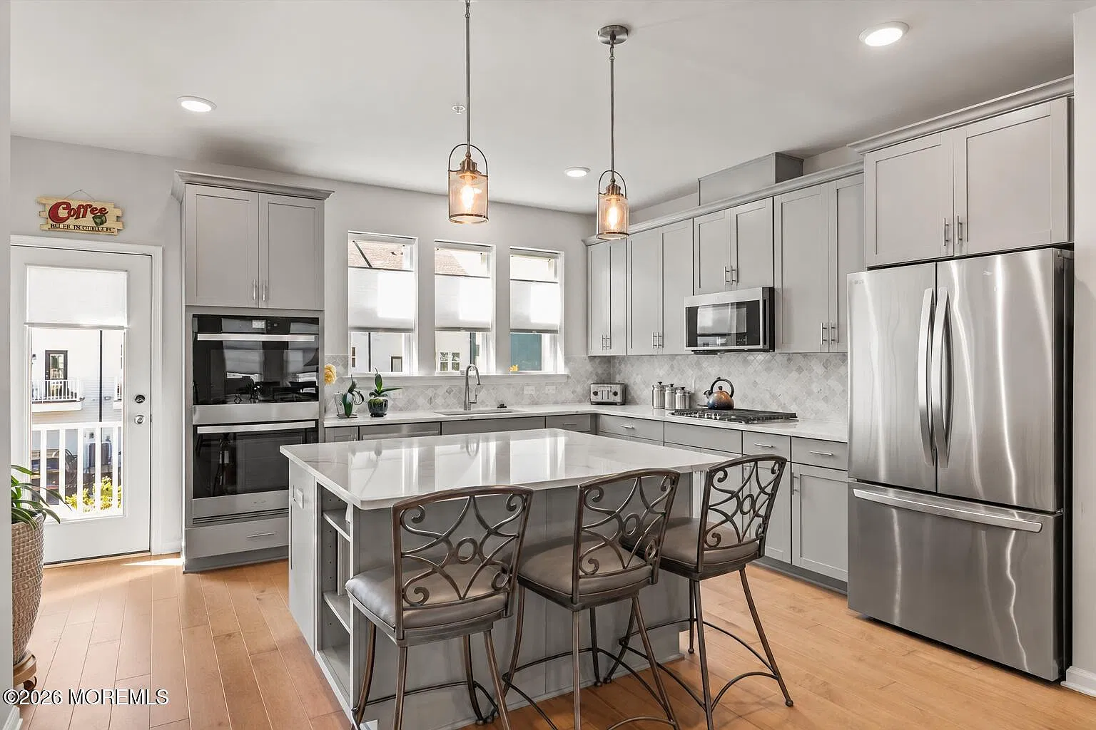 4 bed, 3.5 bath, 1968 sqft, $5,500 — Photo 4