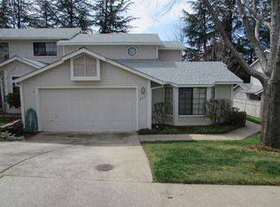 2215 Country Villa Ct, Auburn, CA 95603