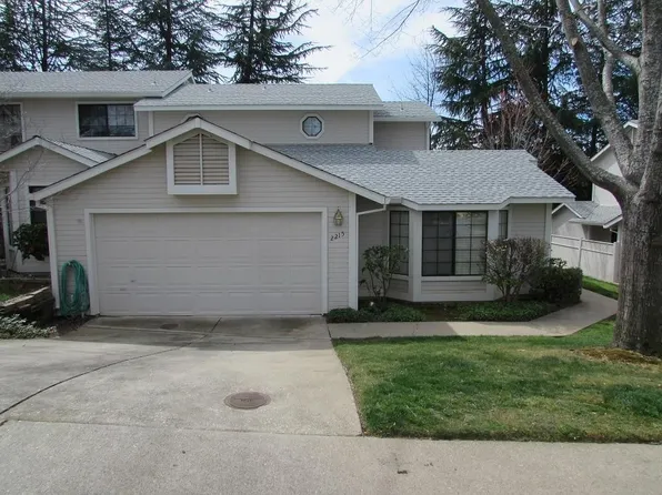 2215 Country Villa Ct, Auburn, CA 95603