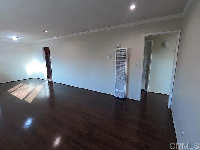 2 bed, 913 sqft, $2,950 — Photo 2