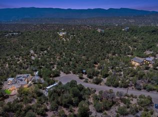 19 Mira Verde Ct, Tijeras, NM 87059