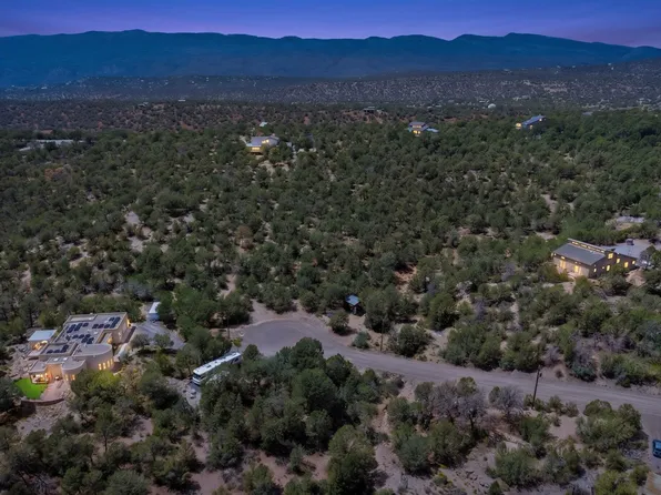 11 Mira Verde Ct, Tijeras, NM 87059