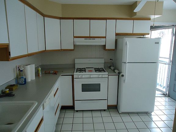 3rd image of 7235 N Hamilton Ave APT 3D