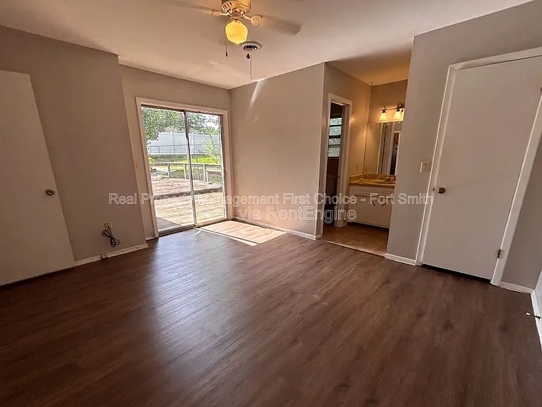 6315 Crimson Ave — Photo 22