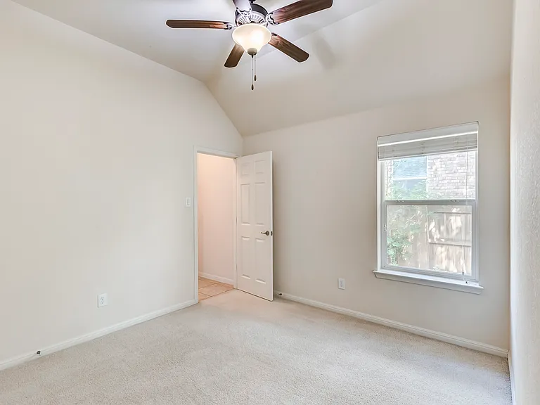 116 Azimuth Dr — Photo 3