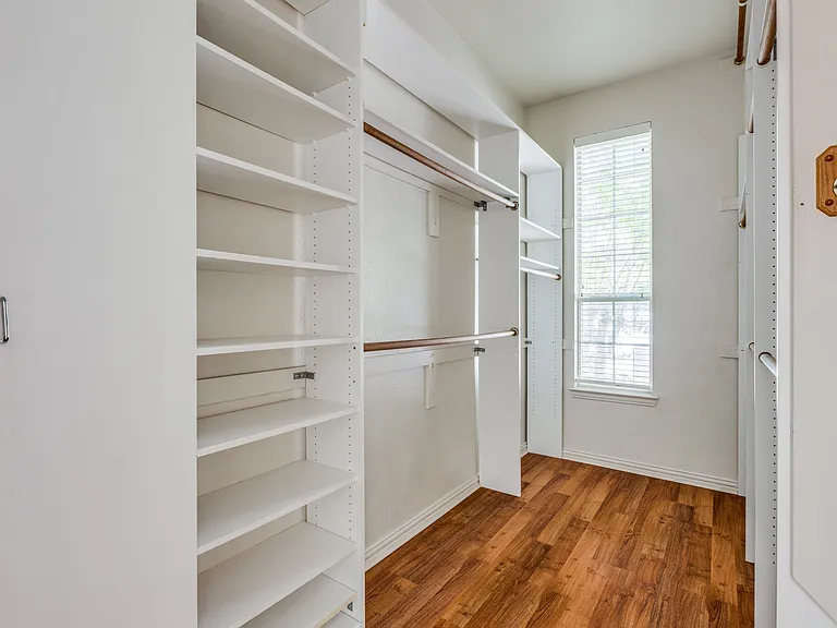 8701 Mandevilla Dr — Photo 20
