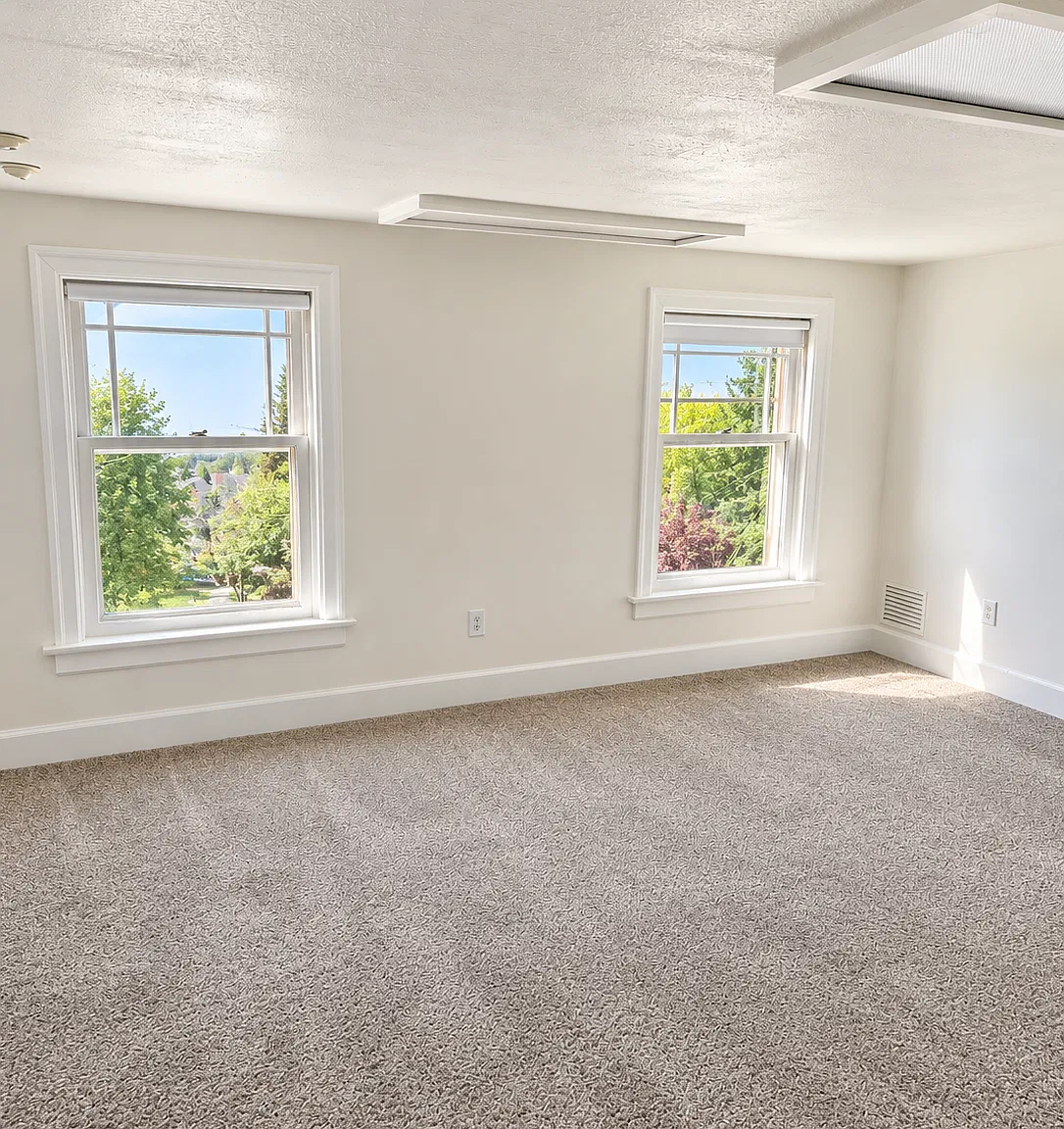 4 bed, 2.5 bath, 2307 sqft, $3,500 — Photo 4
