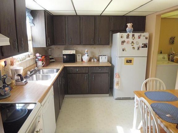 5th image of 478 Brandy Hill Ave