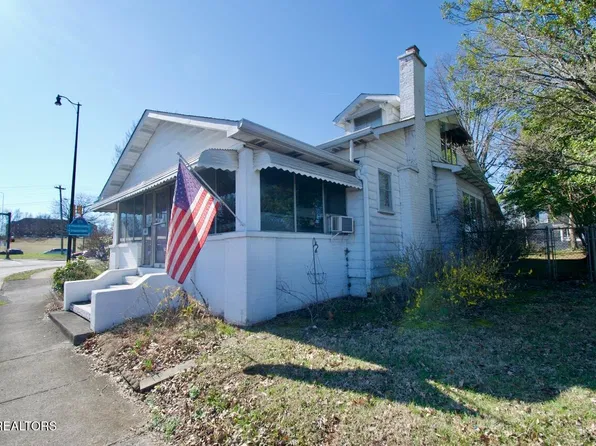 615 S Washington St, Maryville, TN 37804