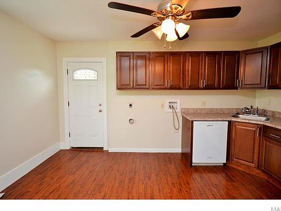 4th image of 10548 Hobday Ave